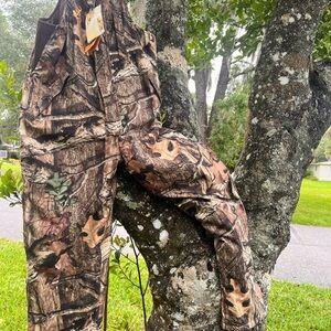 Insulated rain bib NWT